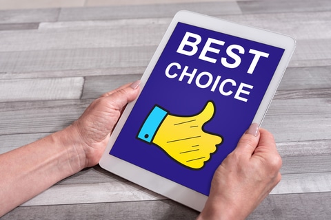 Ladies hands holding a tablet with a thumbs up emoji and the text 'Best Choice' indicating health insurance broker in Oklahoma is your best choice for health insurance or Medicare